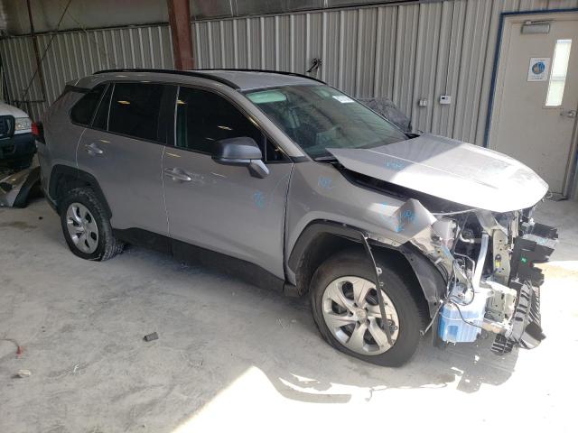 2T3F1RFV6KW048342 Toyota RAV4 LE 4