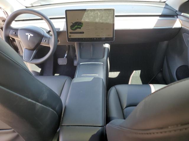 7SAYGAEE6NF545981 Tesla Model Y