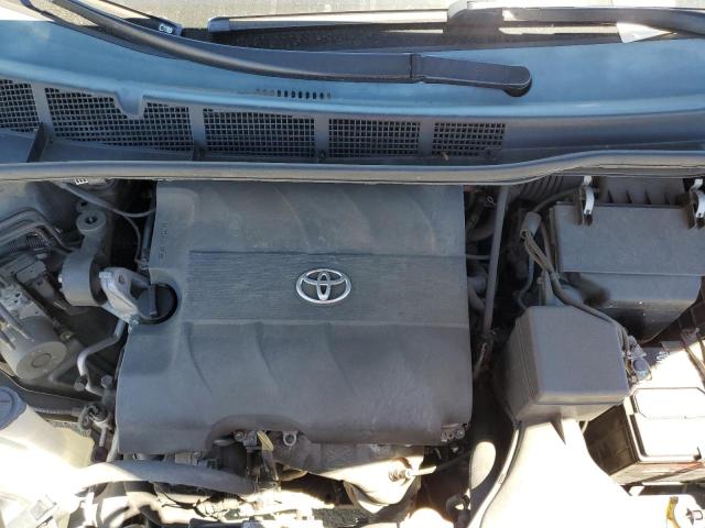 5TDKK3DC6FS574861 Toyota SIENNA LE