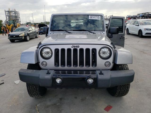 1C4BJWEG8JL916679 Jeep Wrangler Unlimited Sahara