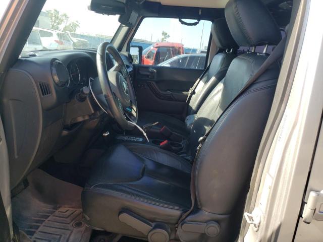 1C4BJWEG0HL620727 Jeep Wrangler Unlimited Sahara