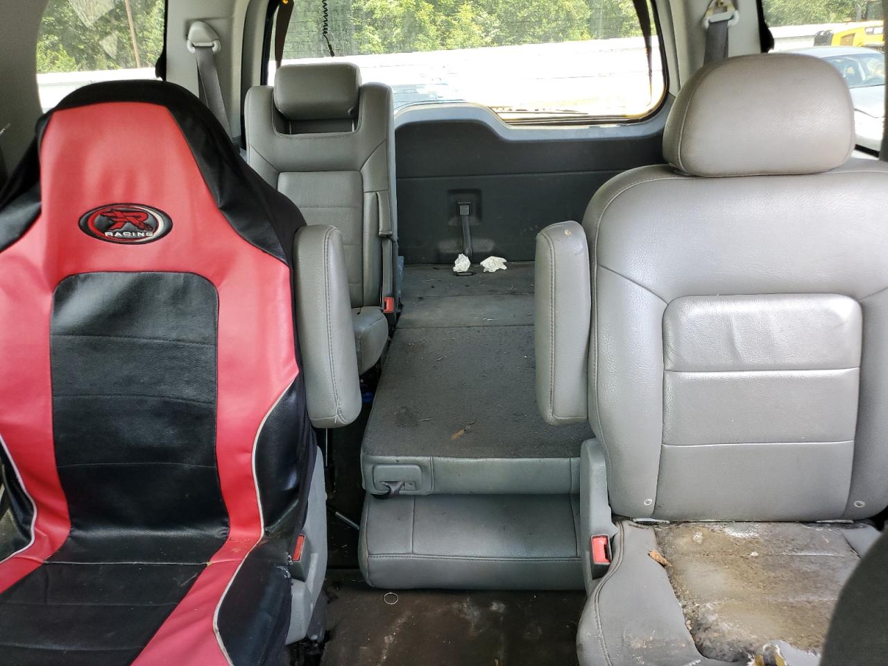 1FMRU15W94LA43749 2004 Ford Expedition Xlt