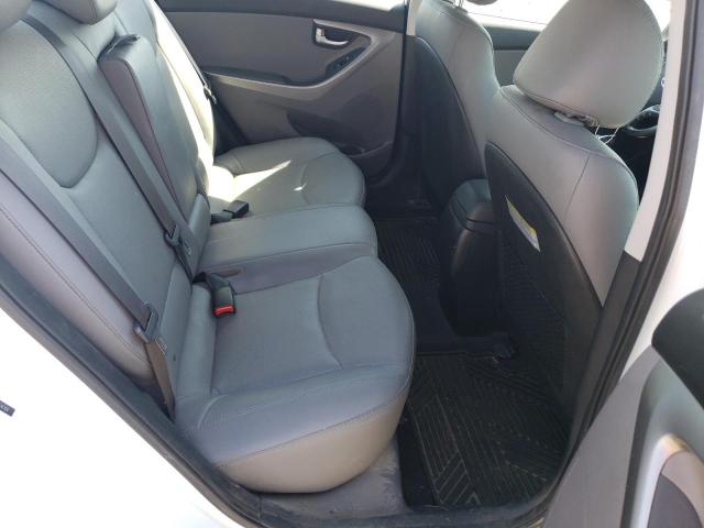 5NPDH4AE2FH636300 Hyundai ELANTRA SE