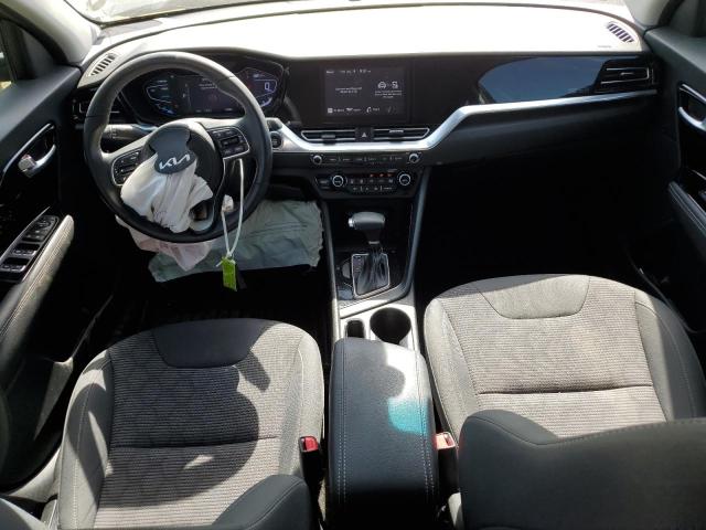 KNDCB3LC4N5548706 KIA NIRO LX