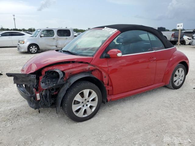 2010 Volkswagen New Beetle 