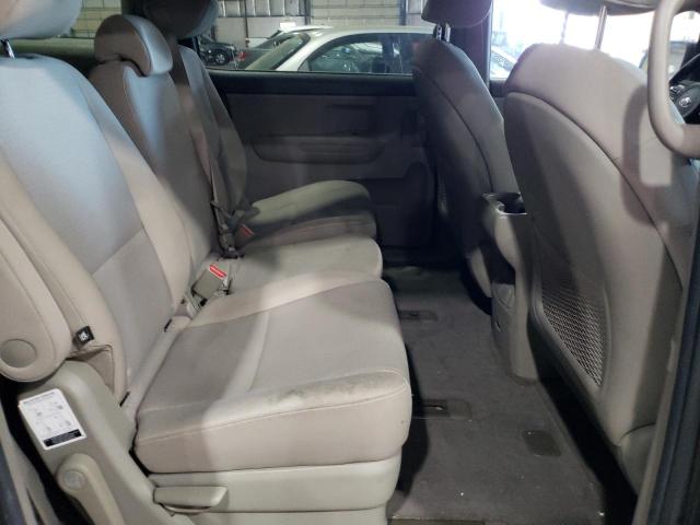 KNDMB5C10H6217778 KIA SEDONA LX