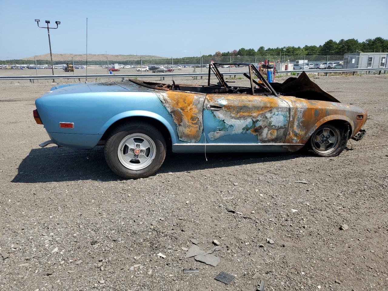 ZFAAS00B8B8183613 1981 Fiat 124 Spider