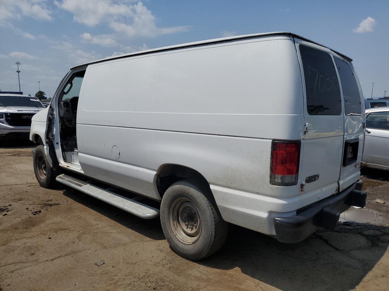 1FTNE2EW2DDB17030 2013 Ford Econoline E250 Van