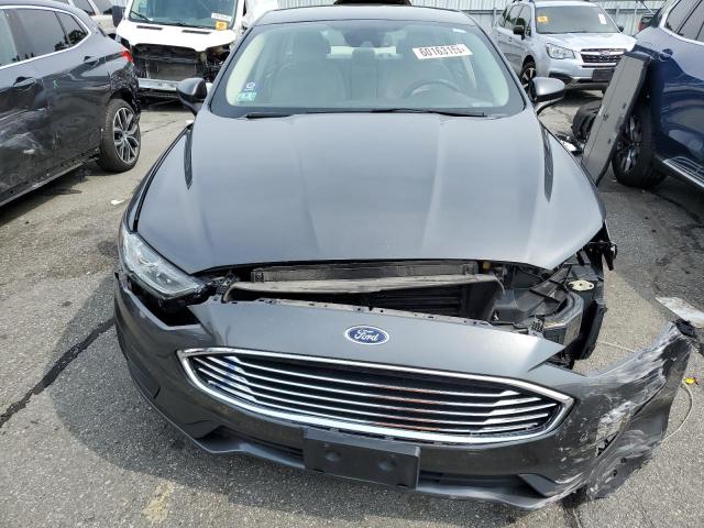 3FA6P0HD5KR145735 Ford Fusion SE 5