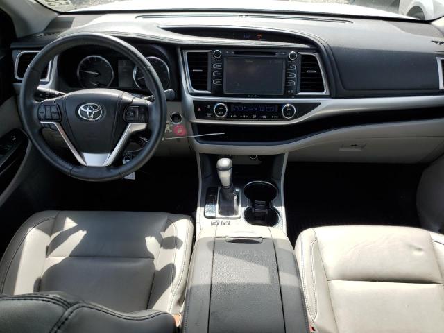 Паркетники TOYOTA HIGHLANDER 2015 Сріблястий