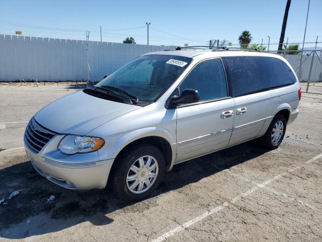 2005 Chrysler Town & Country Touring