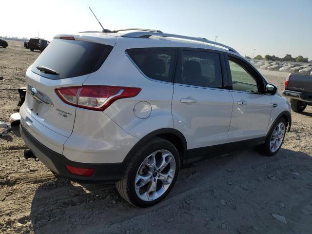 1FMCU9J9XFUC80428 Ford Escape Titanium