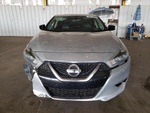 1N4AA6AP7JC392674 Nissan Maxima 3.5s