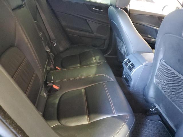 SAJAK4BV1HA963205 Jaguar Xe Prestige