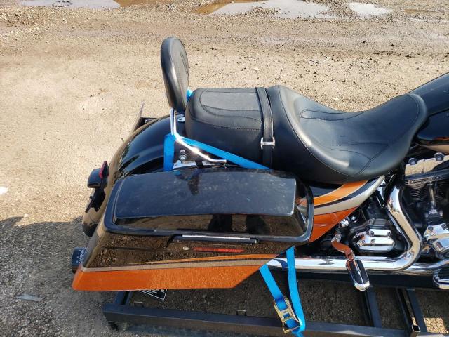 2011 HARLEY-DAVIDSON FLHXSE2 - 1HD1PZ814BB959831