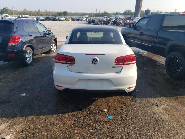 2015 VOLKSWAGEN EOS LUX WVWFW8AH2FV000668