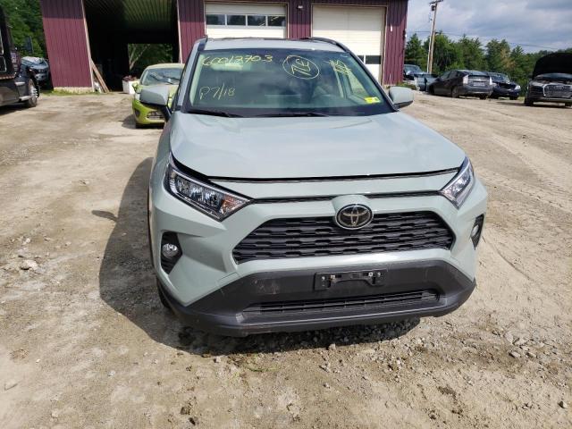 2020 TOYOTA RAV4 XLE - JTMP1RFV7LD062477