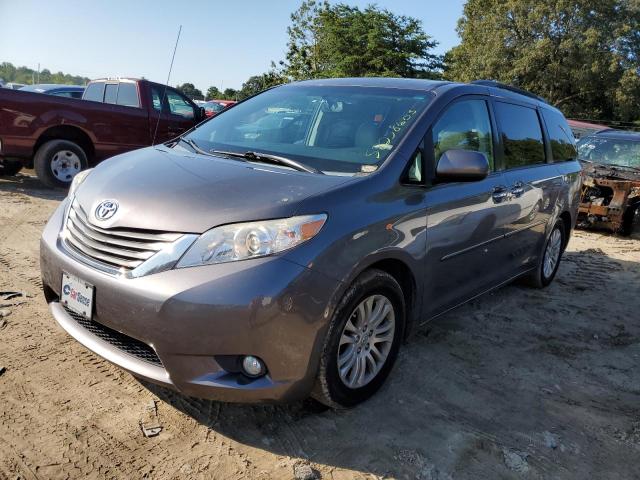 2014 Toyota Sienna XLE