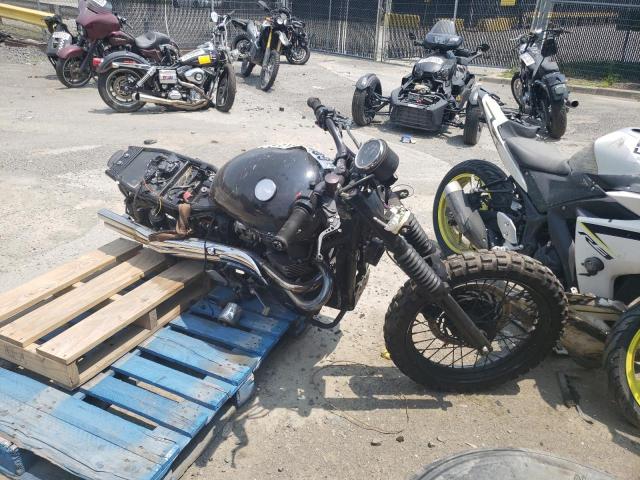 2013 TRIUMPH MOTORCYCLE SCRAMBLER - SMT925RN4DT579786