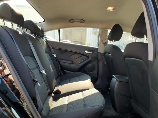 3KPFK4A75JE239575 KIA FORTE LX