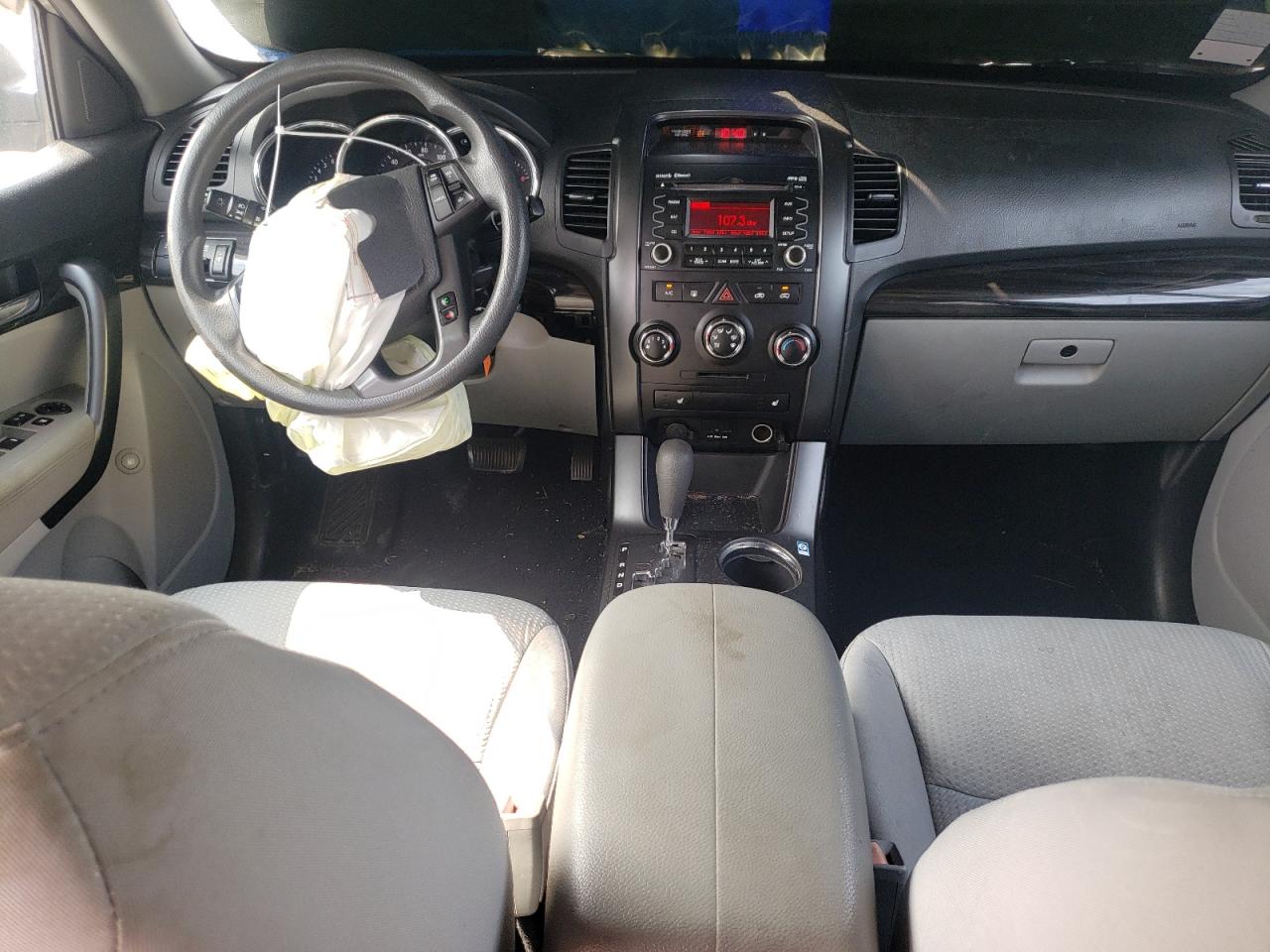 5XYKT3A6XCG237730 2012 Kia Sorento Base