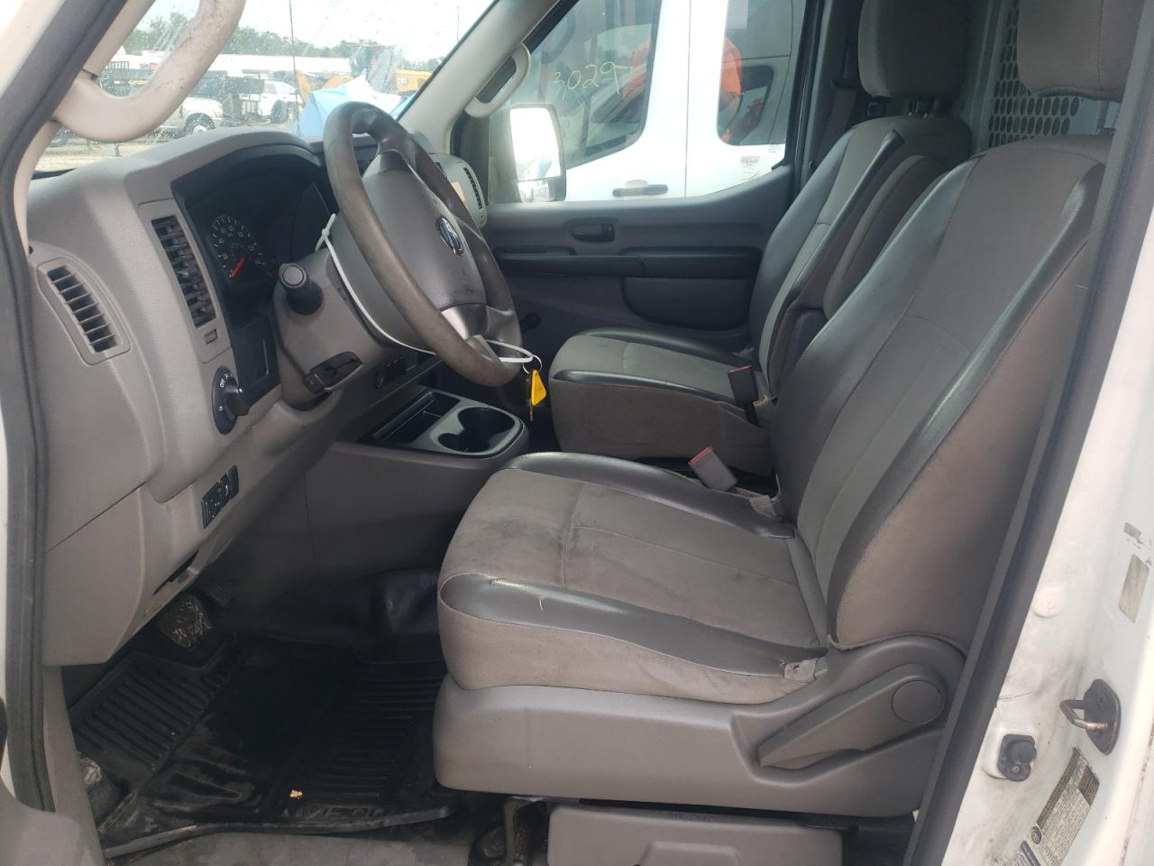 1N6BF0LY6FN801758 2015 Nissan Nv 2500