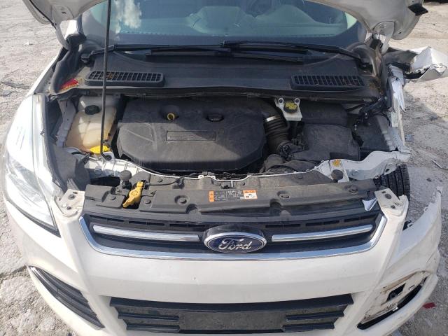 1FMCU9J90GUA27670 Ford Escape Titanium