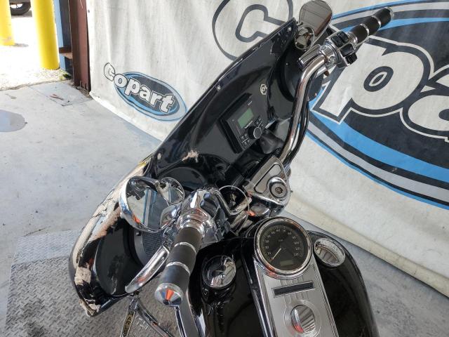 2011 HARLEY-DAVIDSON FLHRC 1HD1FRM14BB637358