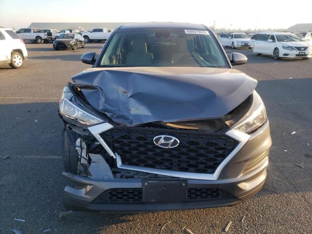 KM8J23A42KU933827 Hyundai TUCSON SE