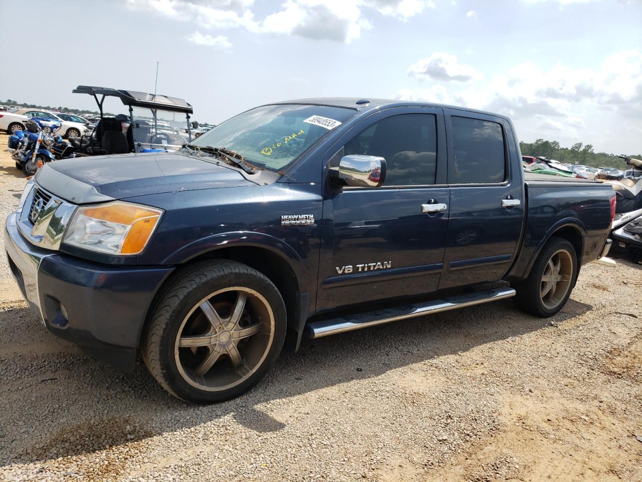NISSAN TITAN S