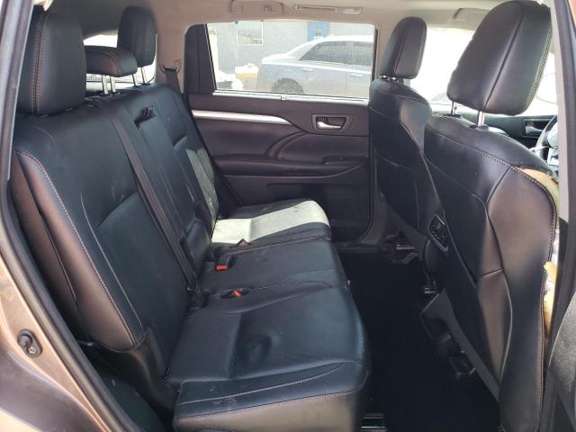 5TDJZRFH9JS816330 Toyota Highlander Se