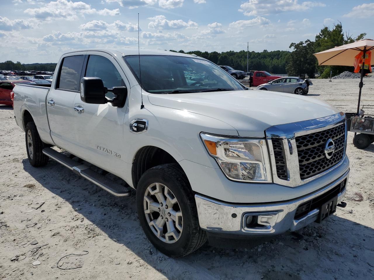 1N6BA1F28HN516042 2017 Nissan Titan Xd Sl