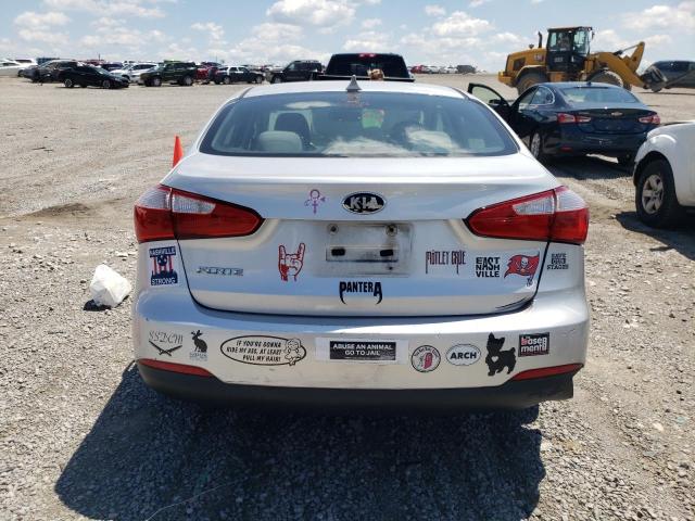 KNAFX4A62E5105887 KIA FORTE LX