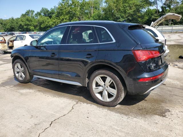 WA1BNAFY9K2077710 2019 AUDI Q5 - Image 2