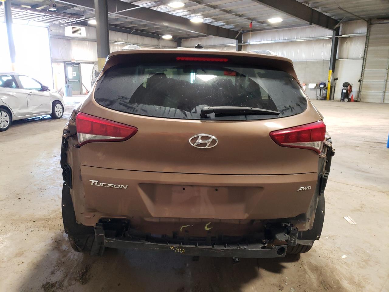 2016 Hyundai Tucson Limited vin: KM8J3CA48GU038508