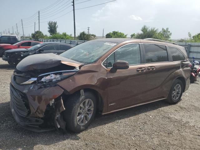 2021 Toyota Sienna LE