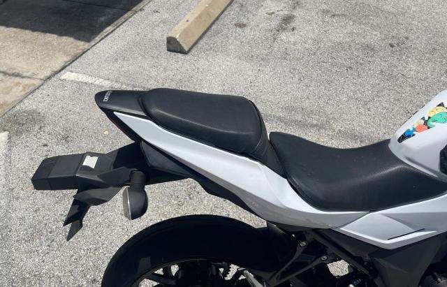 2018 SUZUKI GSX250R LC6DN11A3J1101072
