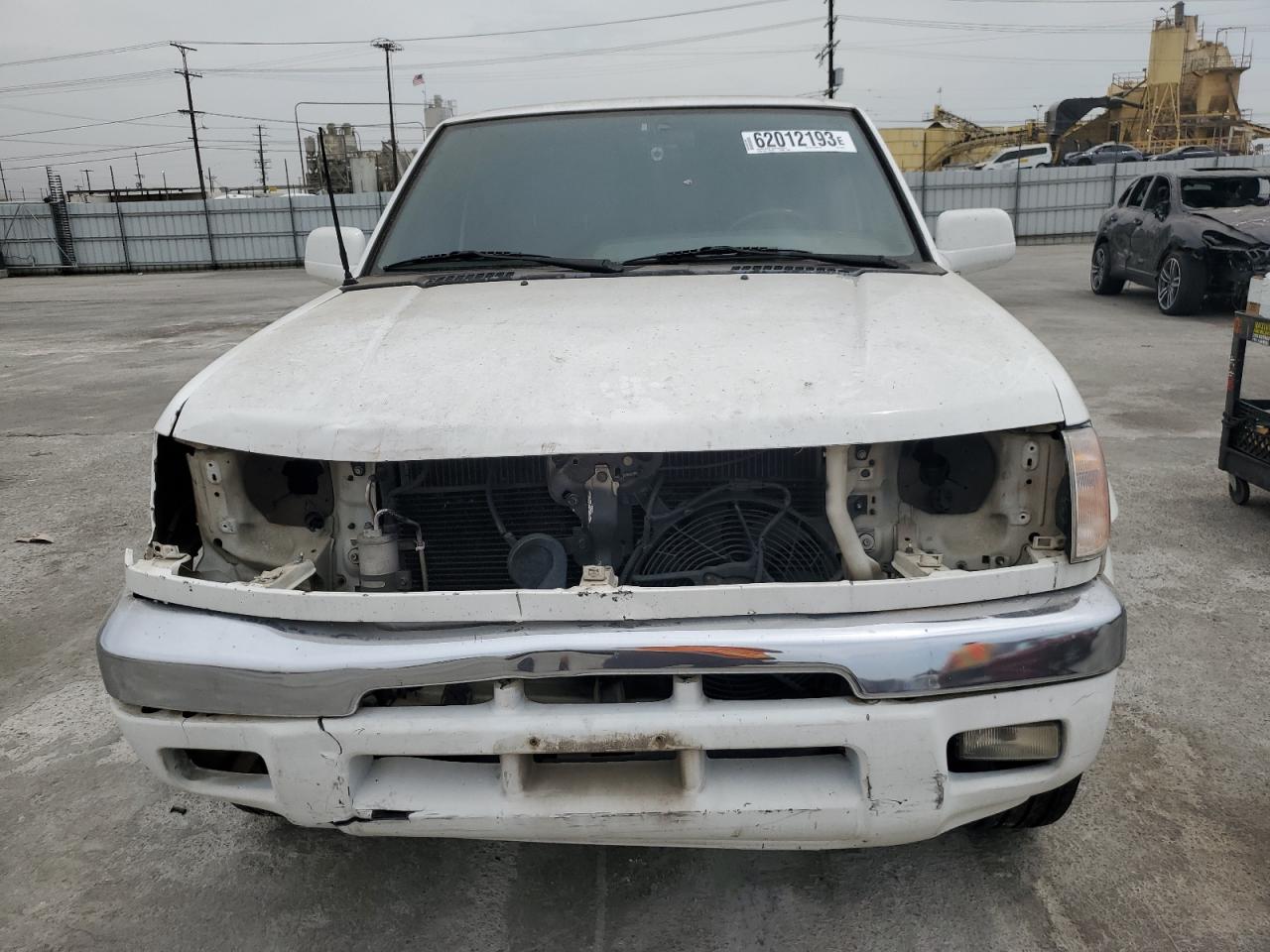 1N6ED26T8YC308709 2000 Nissan Frontier King Cab Xe