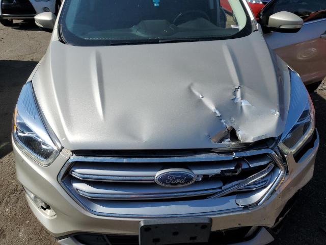 1FMCU9JD0HUC47929 Ford Escape Titanium