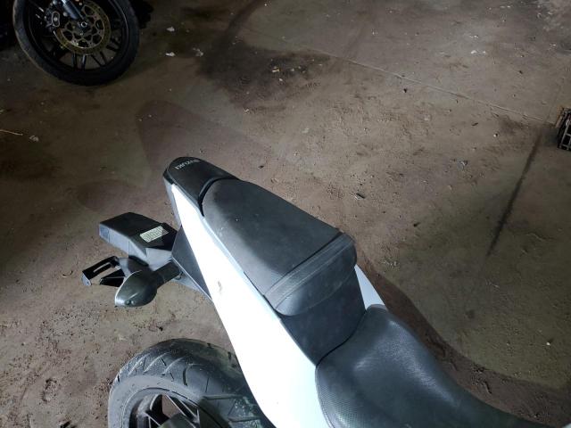 2018 SUZUKI GSX250R LC6DN11A7J1101351