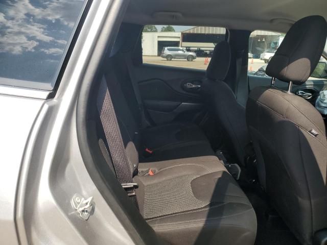 1C4PJLCB4KD134466 Jeep Cherokee Latitude