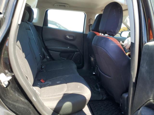 3C4NJDAB3JT185868 Jeep Compass Sport