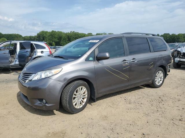 2017 Toyota Sienna XLE