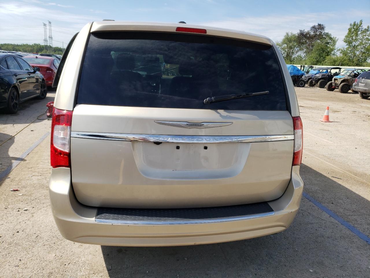 2C4RC1AG3GR113666 2016 Chrysler Town & Country Lx