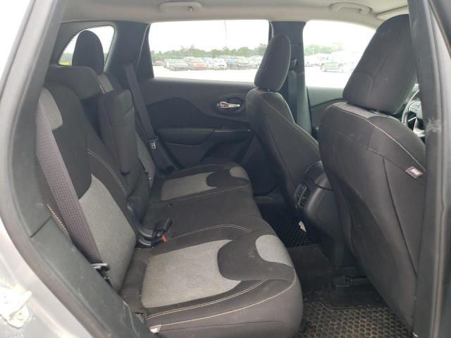 1C4PJMAB2GW290090 Jeep Cherokee Sport