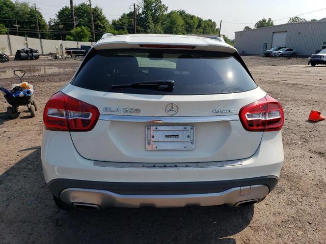 2018 MERCEDES-BENZ GLA250 - WDCTG4GB5JJ427364