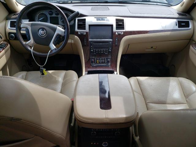 2010 Cadillac Escalade Luxury VIN: 1GYUKBEF3AR136800 Lot: 59799423