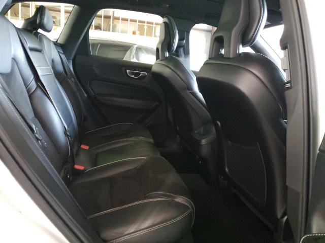 2018 VOLVO XC60 T6 R- YV4A22RM1J1036921