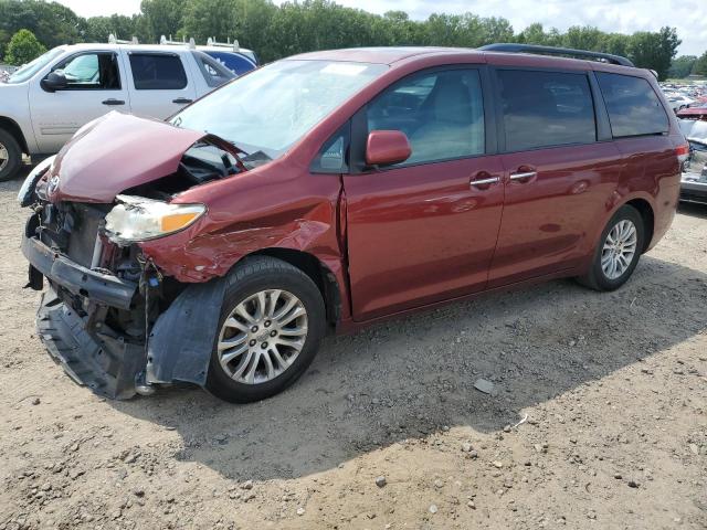 2011 Toyota Sienna XLE