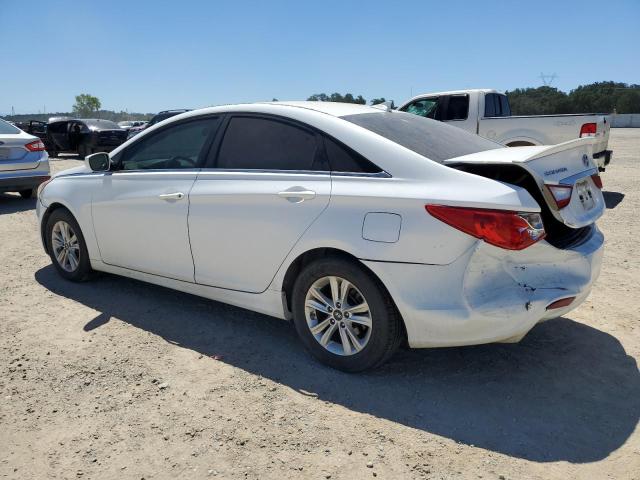 VIN: 5NPEB4AC3DH747049 Auction: COPART Lot: 60250963 Location: CA - REDDING 5NPEB4AC3DH747049 HYUNDAI SONATA 2013 WHITE Photo 2